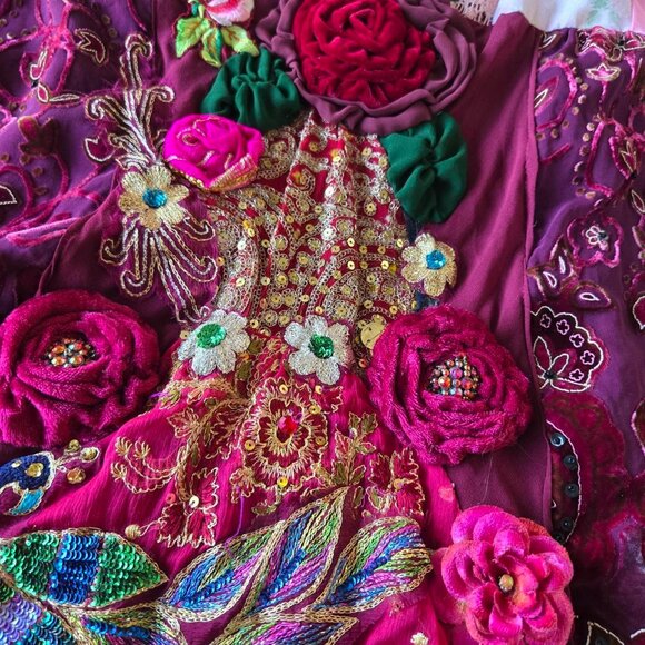 Peacock Rose Garden | Roselani Jasmin | One Size - Picture 2 of 8